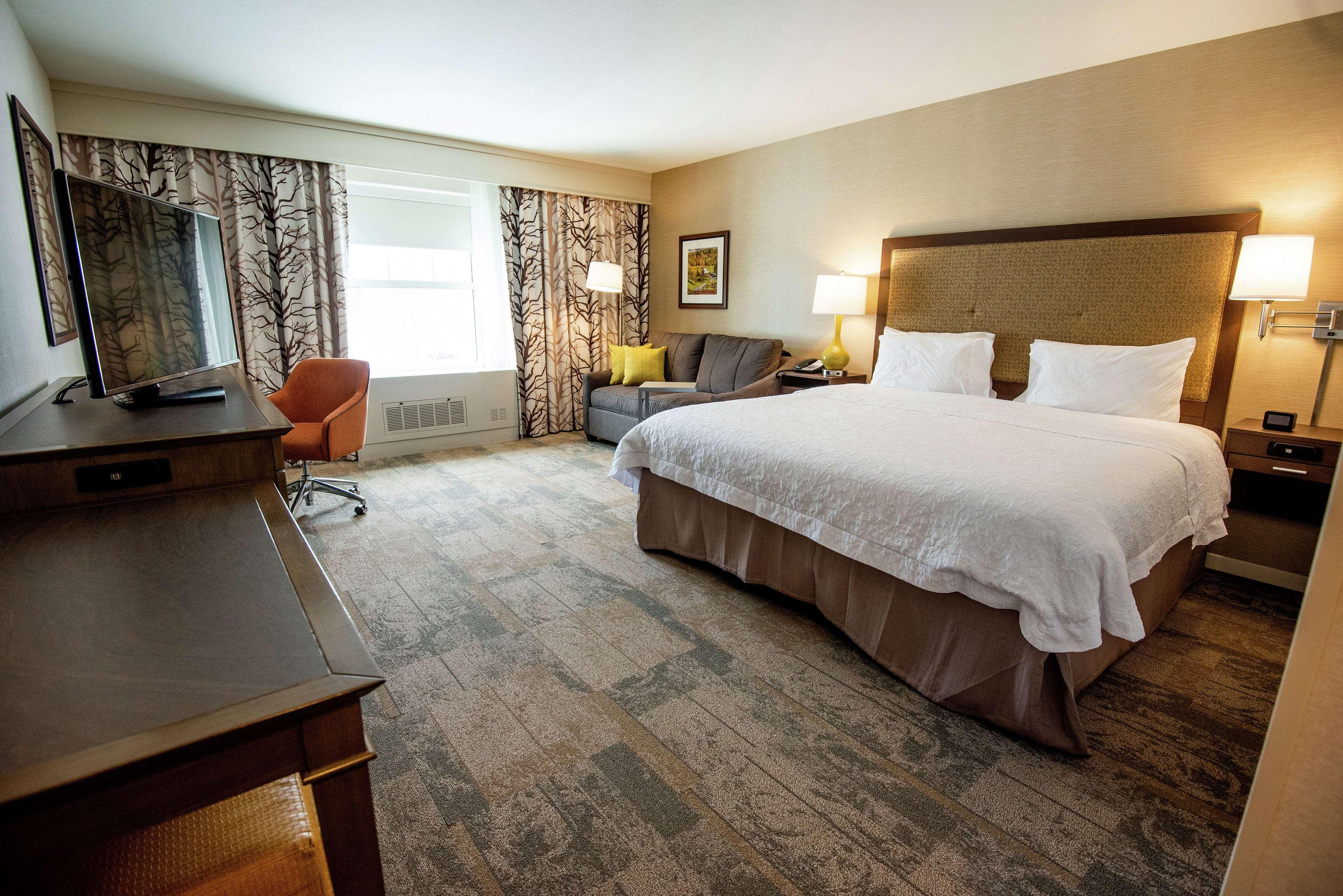 Hampton Inn & Suites Manchester, Vt מראה חיצוני תמונה
