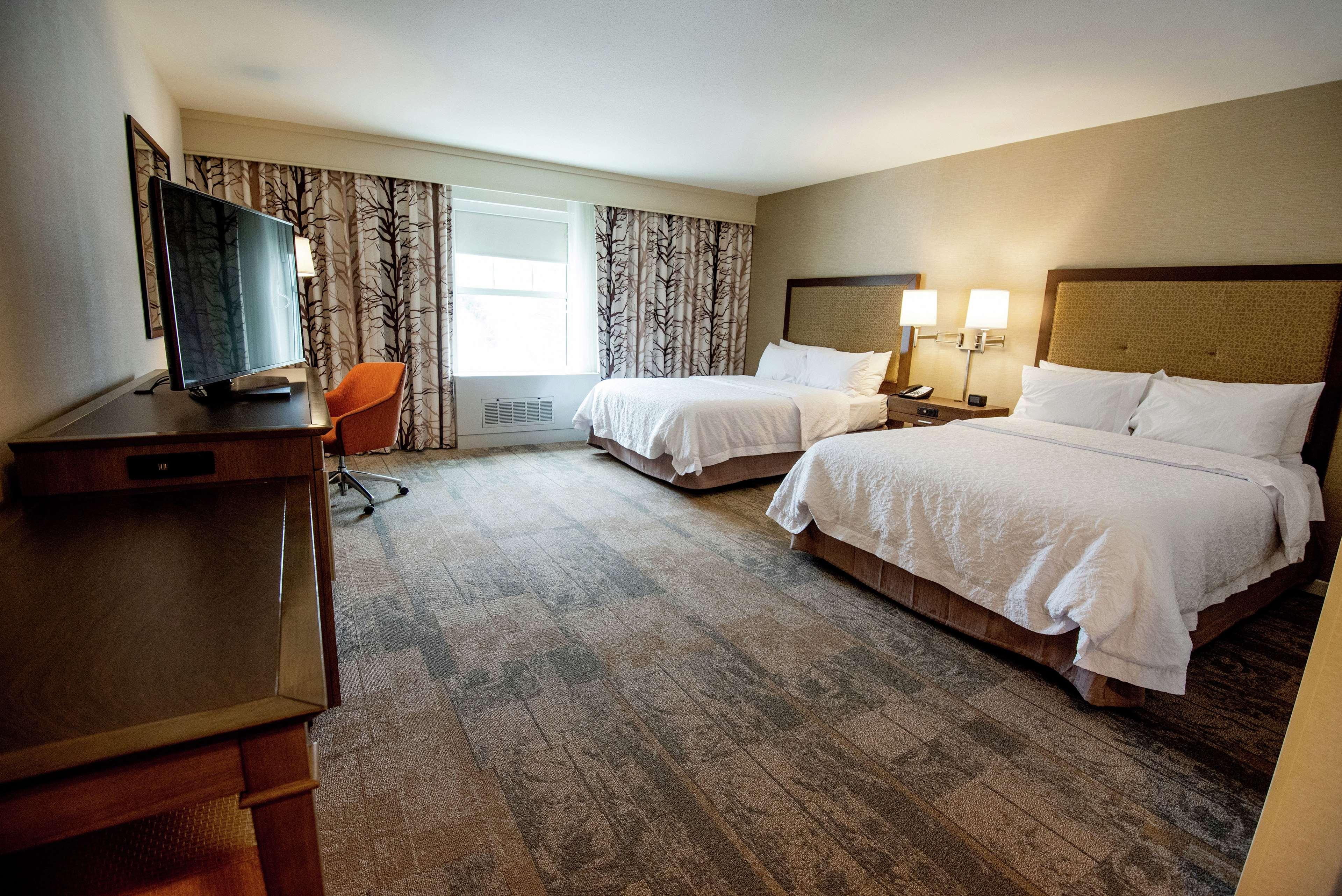 Hampton Inn & Suites Manchester, Vt מראה חיצוני תמונה
