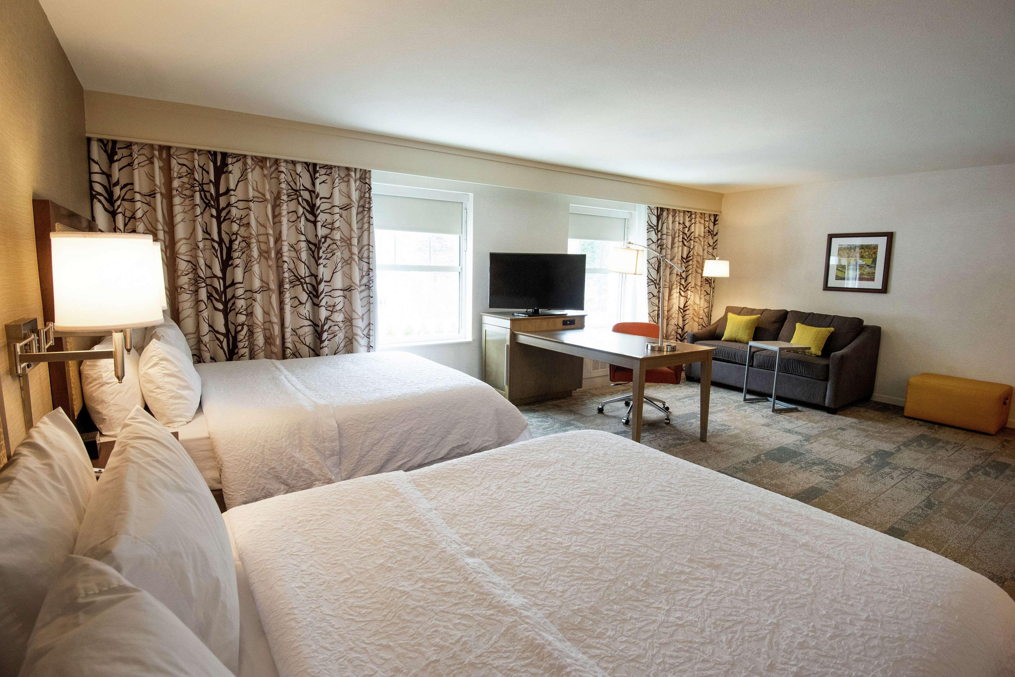 Hampton Inn & Suites Manchester, Vt מראה חיצוני תמונה