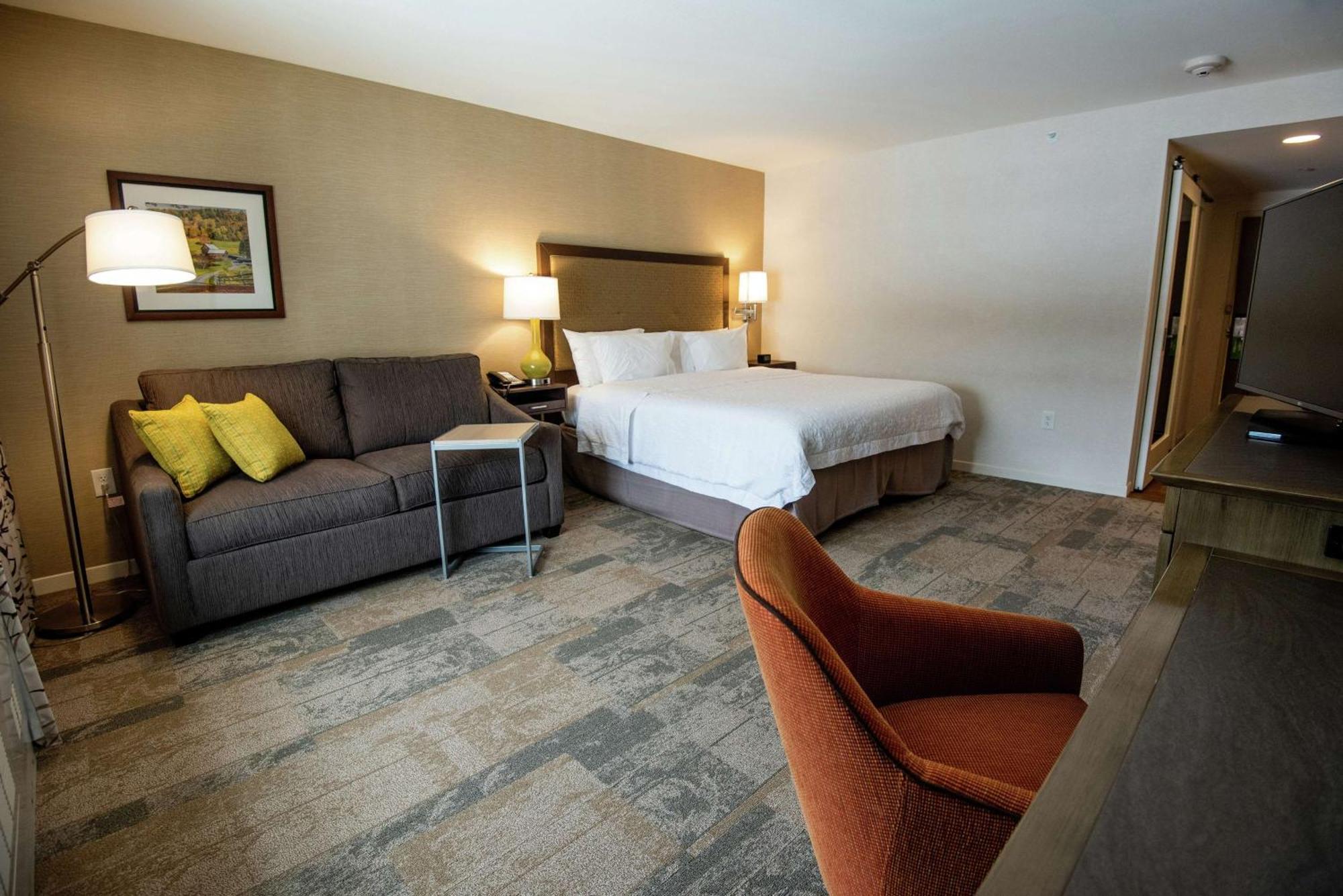 Hampton Inn & Suites Manchester, Vt מראה חיצוני תמונה