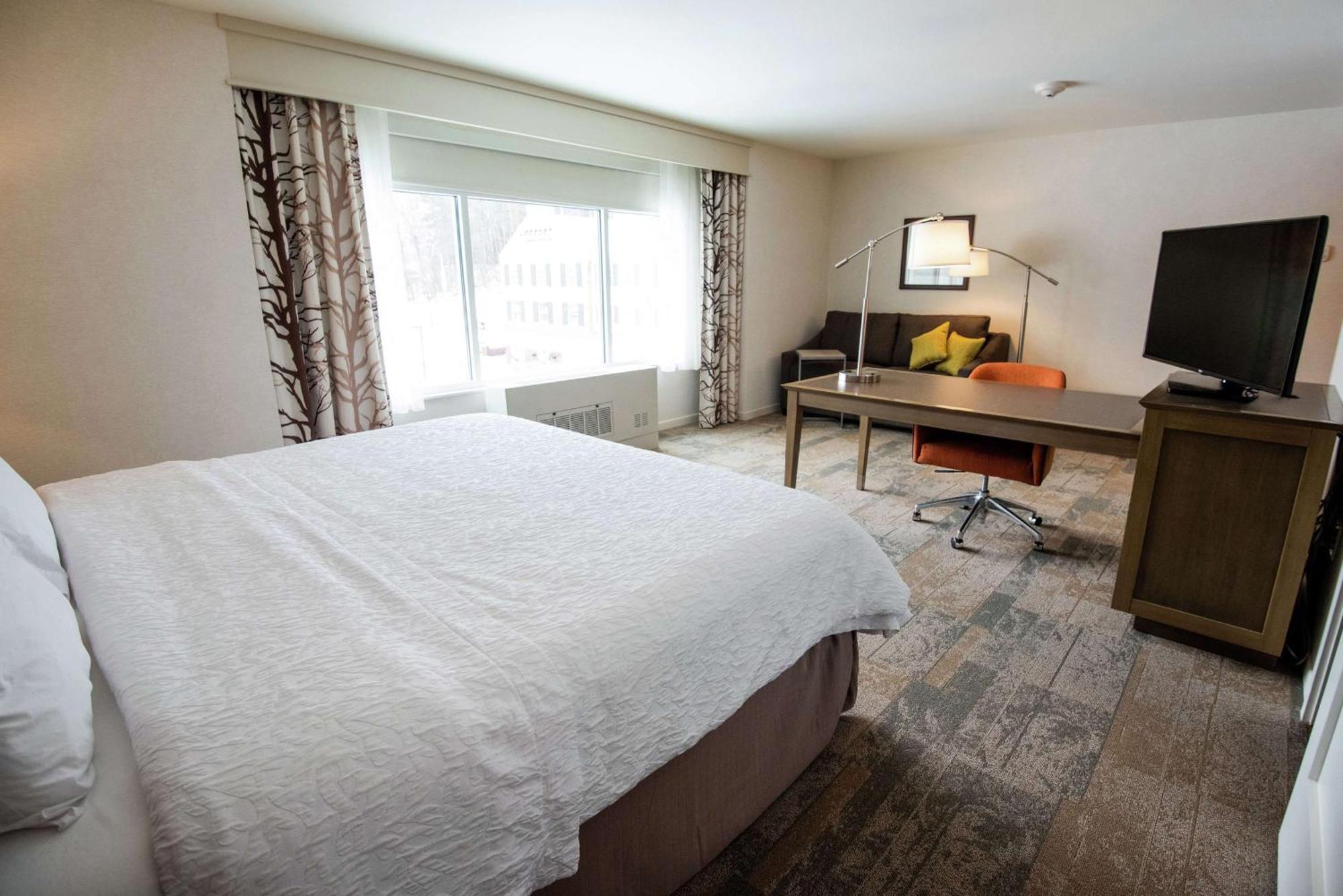 Hampton Inn & Suites Manchester, Vt מראה חיצוני תמונה