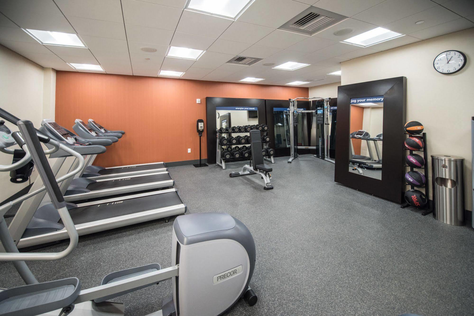 Hampton Inn & Suites Manchester, Vt מראה חיצוני תמונה